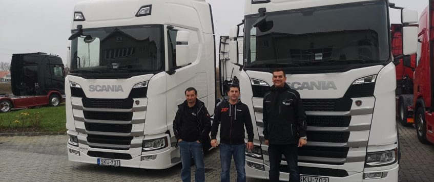 Két új Scania 500S nyerges vontatónk átvétele Lébényben